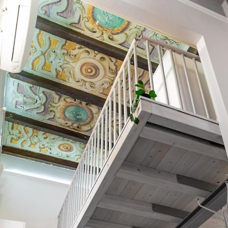 Apartamento Charming Frescoed Loft Bolonia Exterior foto